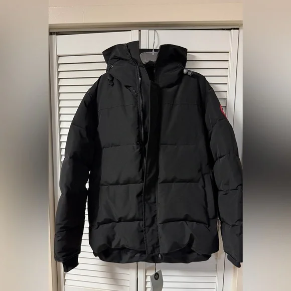 Canada goose NWT